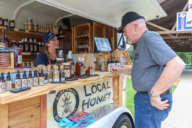 People love stopping by Lucas Farmers Market to pick up a bottle of the most delicious honey you can find in the area.