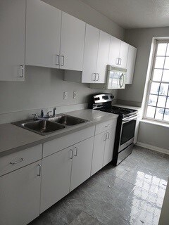 140 Middle Ave unit 304, Elyria, OH 44035 - photo 2