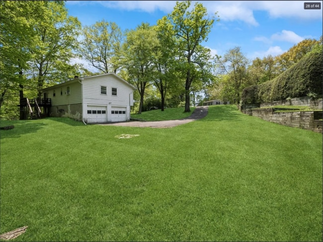 26 Woodland Cir, Hyde Park, NY 12538 - photo 2