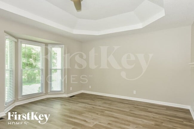 632 Fallbrook Ln, Clarksville, TN 37040 - photo 3