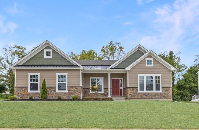 4779 Farrcroft Dr unit 36107795, Easton, PA 18040 - photo 4