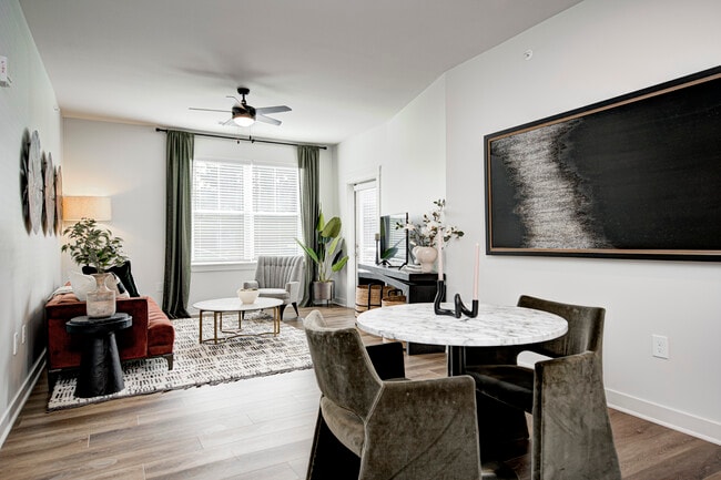 East Bank, Noblesville, IN 46060 - photo 4