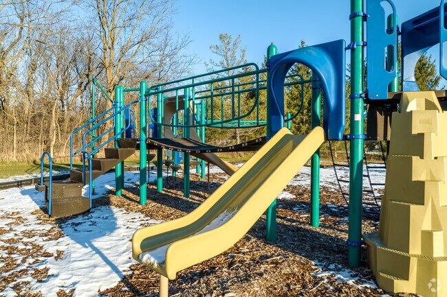The children of Twin Lakes can also enjoy a playground at Millennium Park.