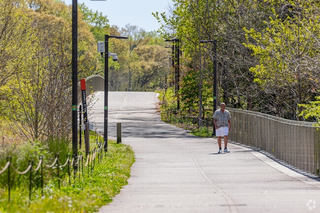 Hunter Hills enjoys direct access to the Atlanta BeltLine, a key connector across the city.