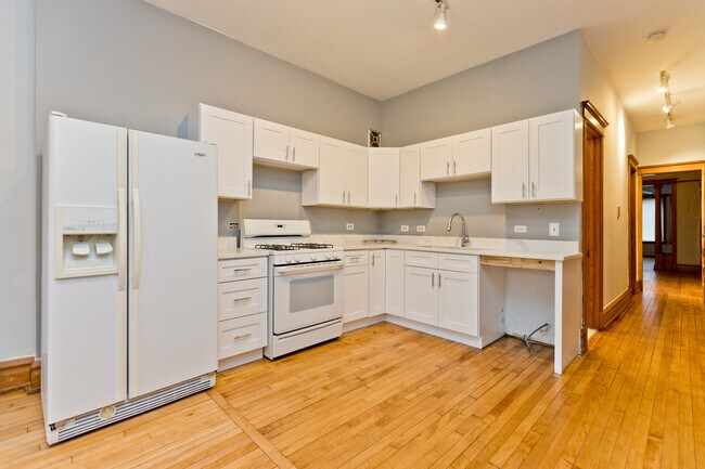 3712 N Magnolia Ave unit 1, Chicago, IL 60613 - photo 4