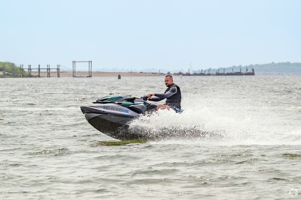 Oakland Beach_539730_EP_061025_V1
