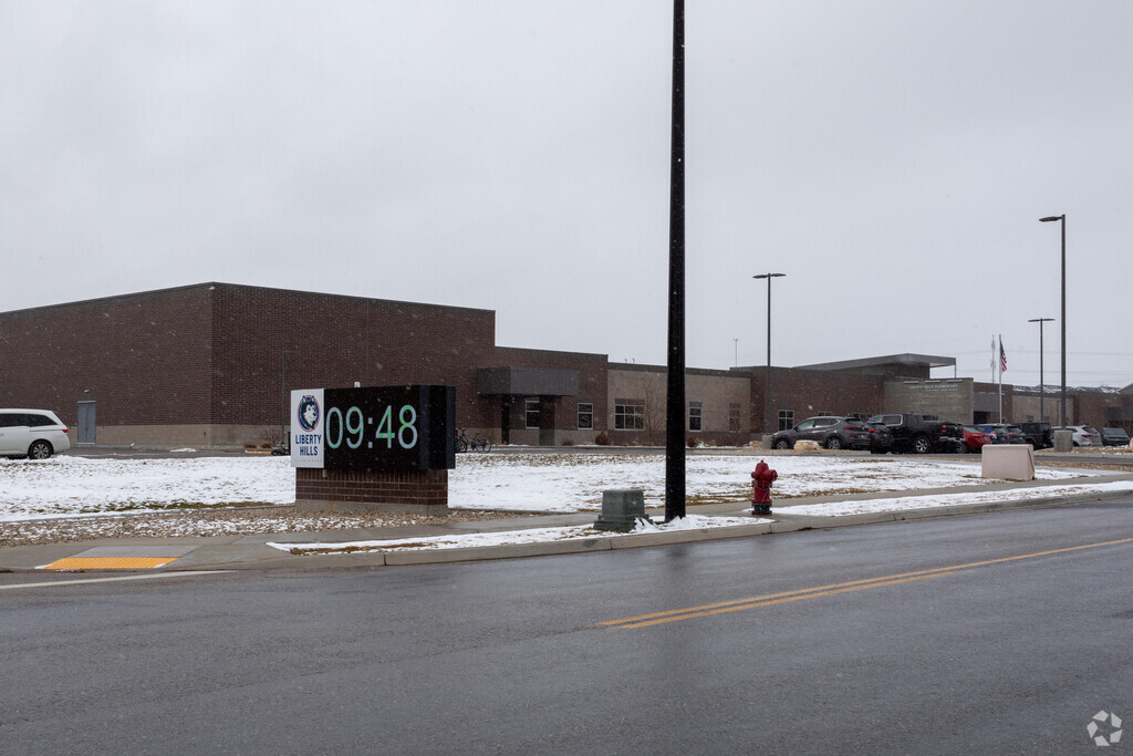 Liberty Hills Elementary is located in the Lehi neighborhood.