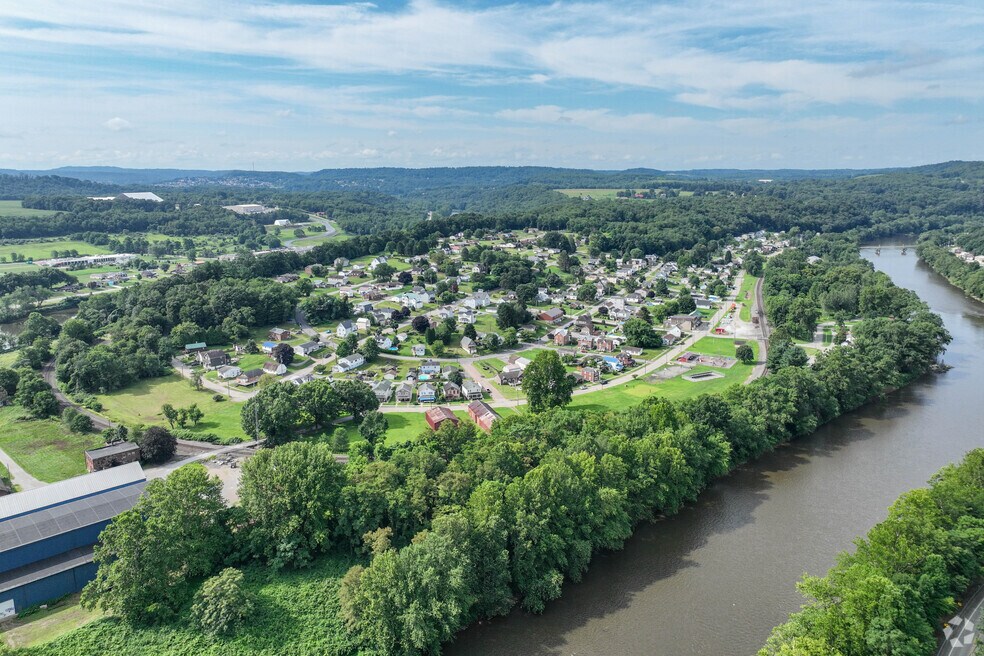 Hyde Park_1028045_VS_073025_FINAL