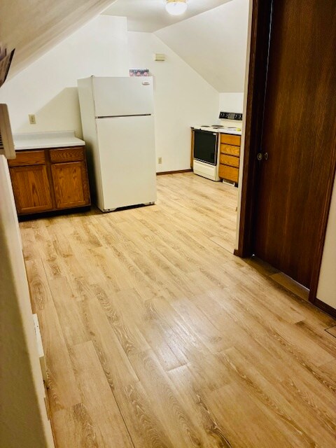 1220 W Packard St unit 1220.5 Packard St., Appleton, WI 54914 - photo 6