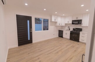9726 Mercedes Ave, Los Angeles, CA 91331