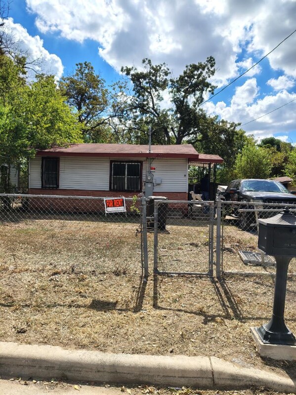 138 Dorie St, San Antonio, TX 78220