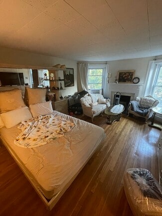 1050 Beacon St Unit 3, Brookline, MA 02446