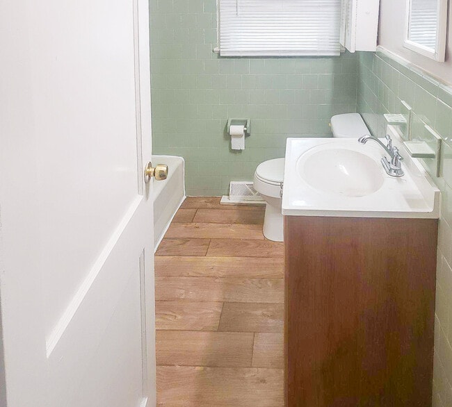 1225 High Pearl St, Petersburg, VA 23803 - photo 2