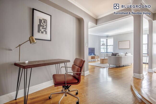 10 Downing St unit FL2-ID157, New York, NY 10014 - photo 4