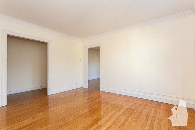 1115 W Oakdale Ave unit 1117-1A, Chicago, IL 60657 - photo 2