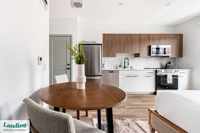 39 Railroad Ave unit 436.1412392, Haverhill, MA 01835 - photo 4