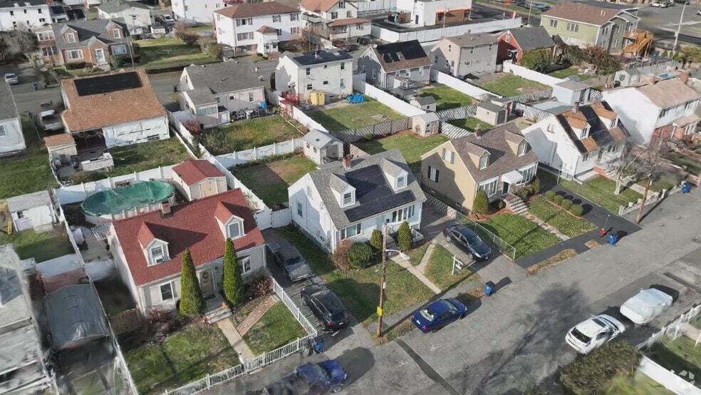 144 Orvis Rd, Revere, MA 02151 - photo 2