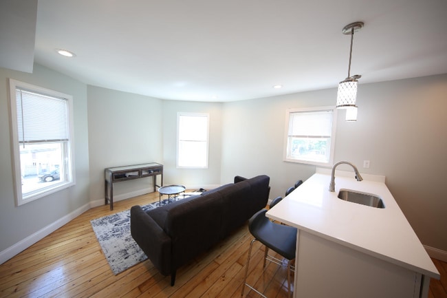10 Trenton St unit 1, Providence, RI 02906 - photo 3
