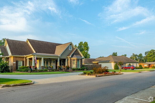Homes in Mayfair-Piedmont have mixed architectural styles.