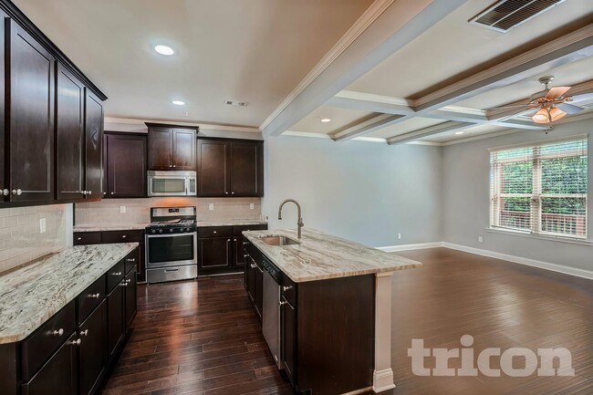 616 Luckett Ct, Smyrna, GA 30080 - photo 2