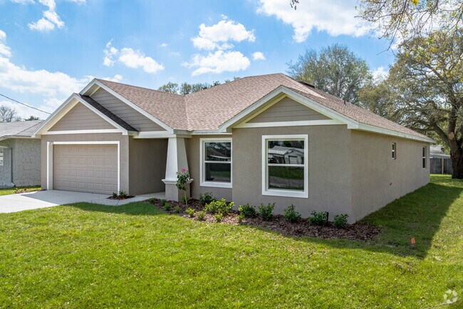 The Highland City
neighborhood offers many different styles of homes.