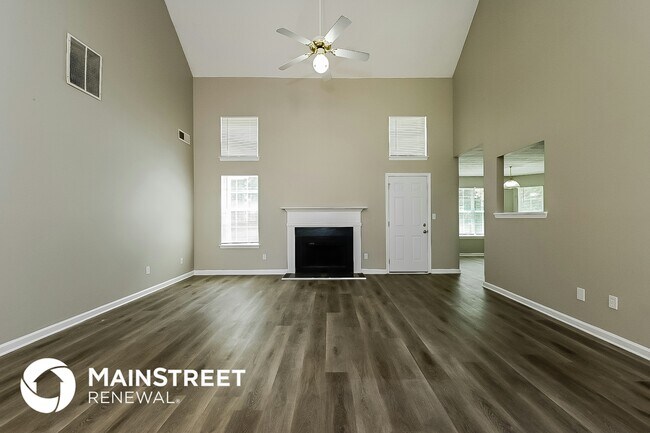 117 Meadow Creek Ct, Hampton, GA 30228 - photo 2