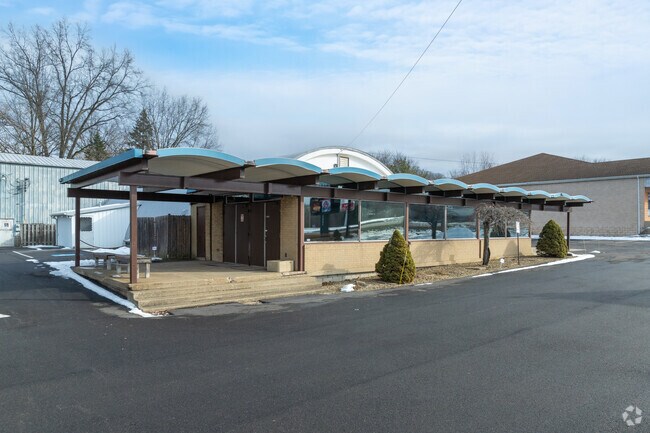 Enjoy a night out and see a show at Trumbull New Theatre Center in Niles.