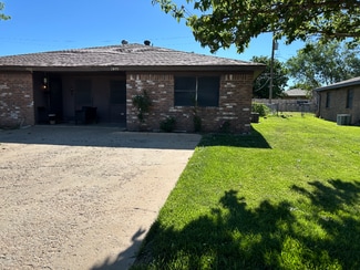 1953 Howard Dr, Amarillo, TX 79106