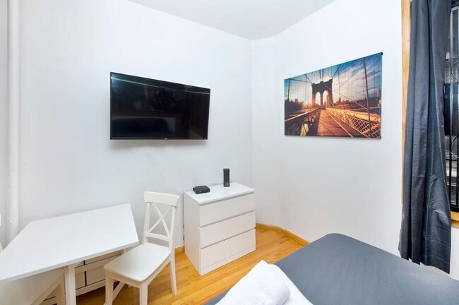 135 E 94th St unit ID1032057P, New York, NY 10128 - photo 6