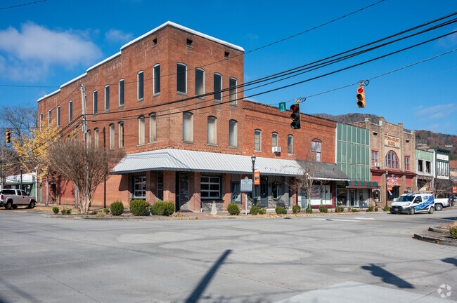 Historic downtown South Pittsburg.