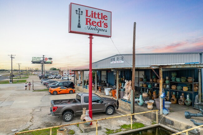 Many antique shops can be located along Highway 80 while traveling through Forney.