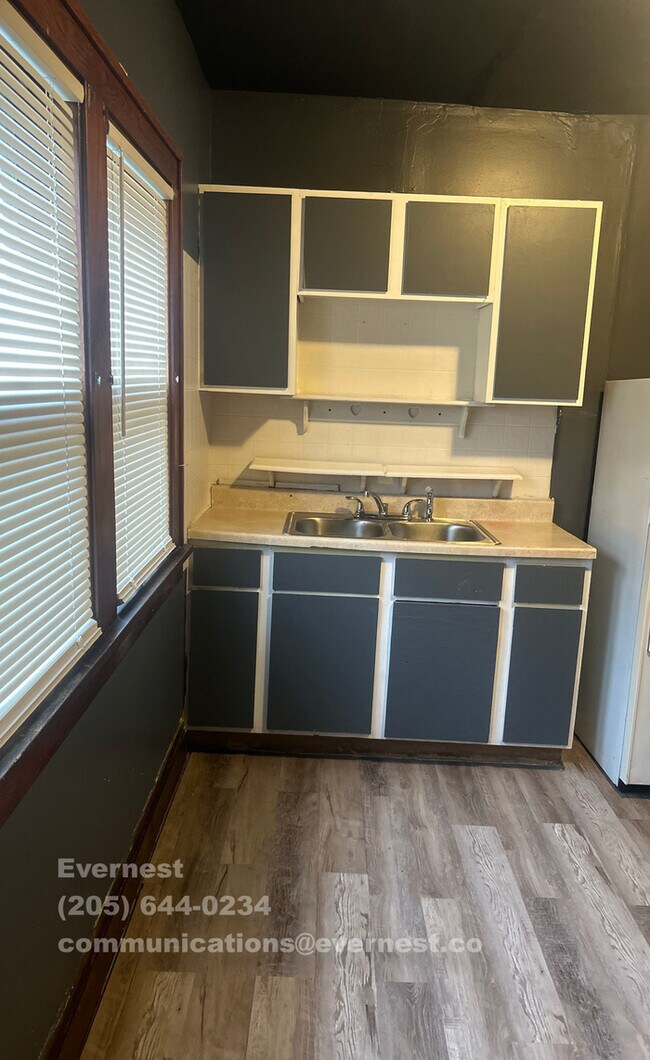 3046 E 130th St, Cleveland, OH 44120 - photo 7