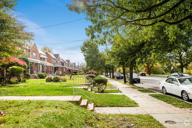 Wide sidewalks wind through Fort Davis’s tree-lined streets.