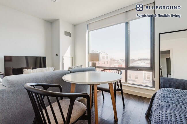10 New St unit FL4-ID1149, Boston, MA 02128 - photo 4