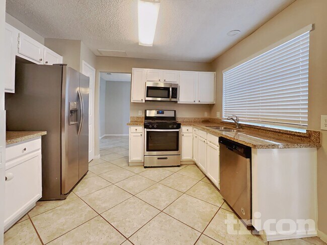 1030 Cheyenne Meadows Dr, Katy, TX 77450 - photo 6