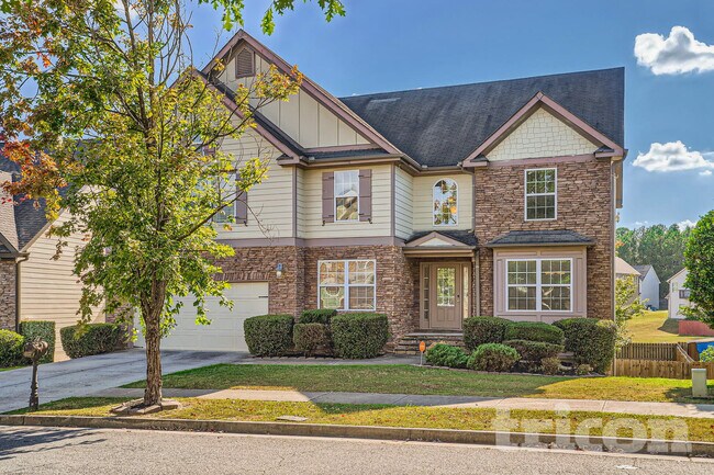 1249 Avington Glen Dr SE, Lawrenceville, GA 30045 - photo 2