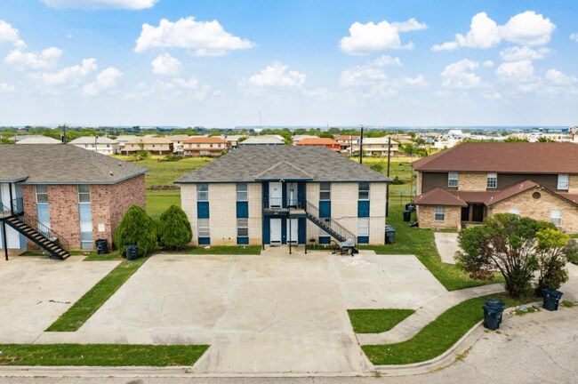 1105 Horizon Dr unit C, Killeen, TX 76549 - photo 3