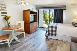 5680 Creeks Crossing Unit 5680, Williamsburg, MI 49690