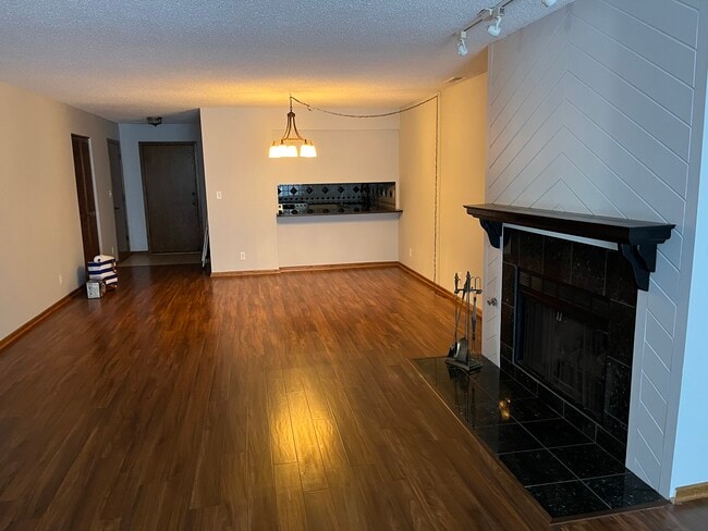 1300 G St, Lincoln, NE 68508 - photo 2