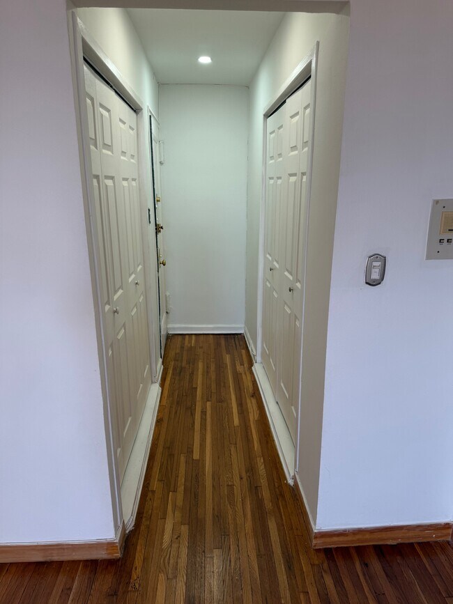 150 W End Ave unit 5H, Brooklyn, NY 11235 - photo 7