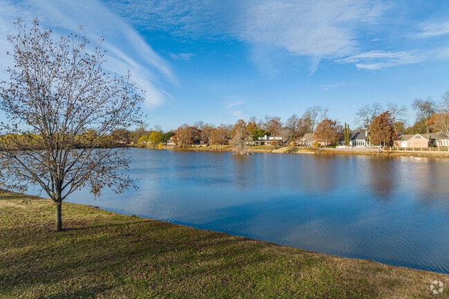 The Fosters neighborhood in Bossier City features several lakes and ponds.