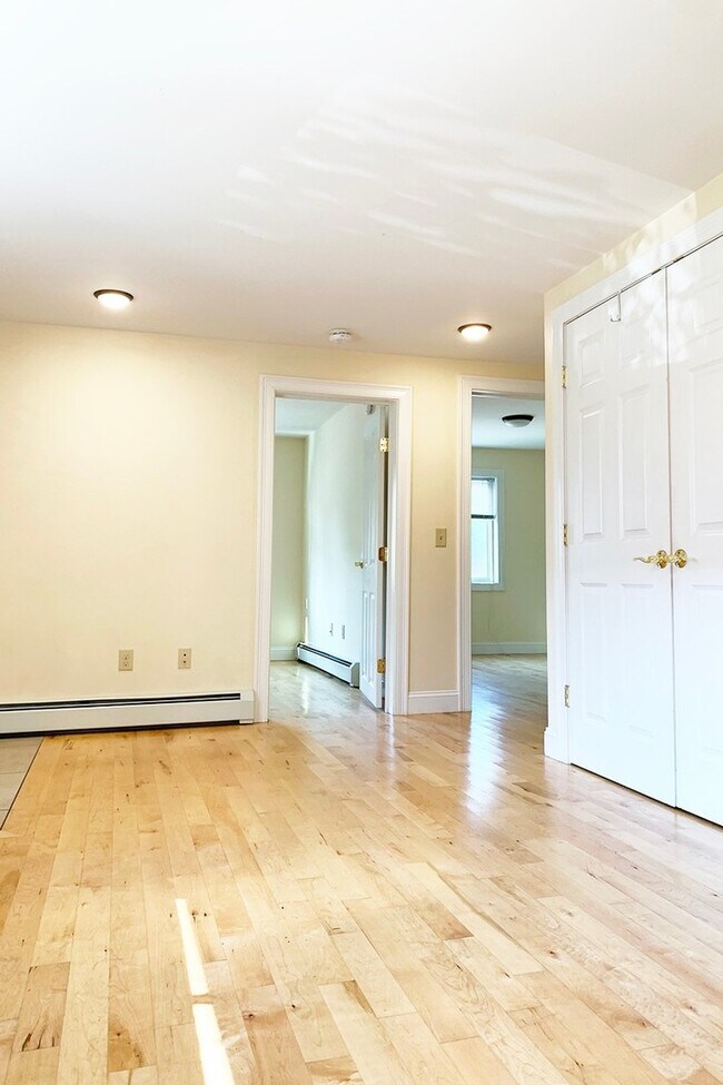 152 North St unit A, Burlington, VT 05401 - photo 5