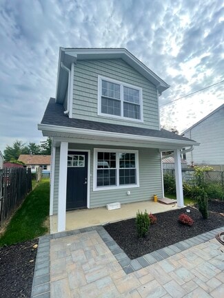 416 Shadynook St, Keyport, NJ 07735