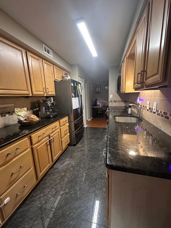 423 Christopher Ave, Gaithersburg, MD 20879 - photo 2