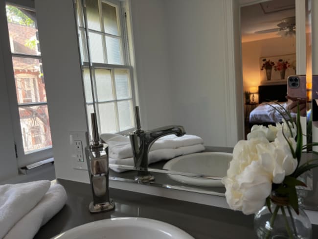 2420 Derbyshire Rd, Cleveland, OH 44106 - photo 3