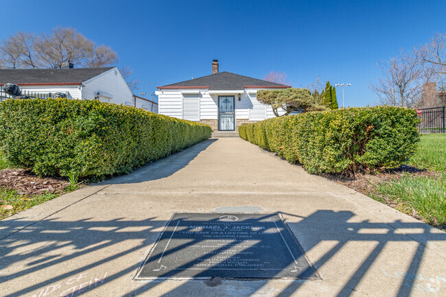 Pop icon Michael Jackson’s childhood family home is located close to Aetna.