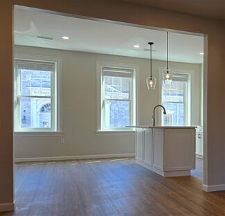 104-106 Walnut St, Harrisburg, PA 17101