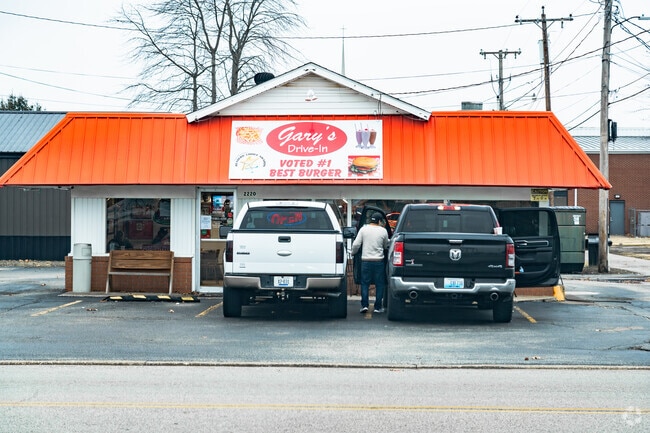 Gary's Drive-in has been a neighborhood staple serving up delicious food for decades.