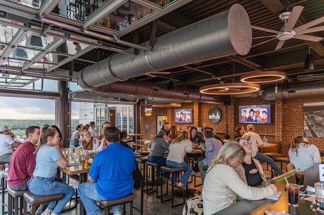 Skyline 500 hosts trivia during the week in Downtown Clarksville.