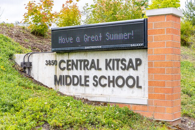 Niche.com gives Central Kitsap Middle School an overall rating of B-.